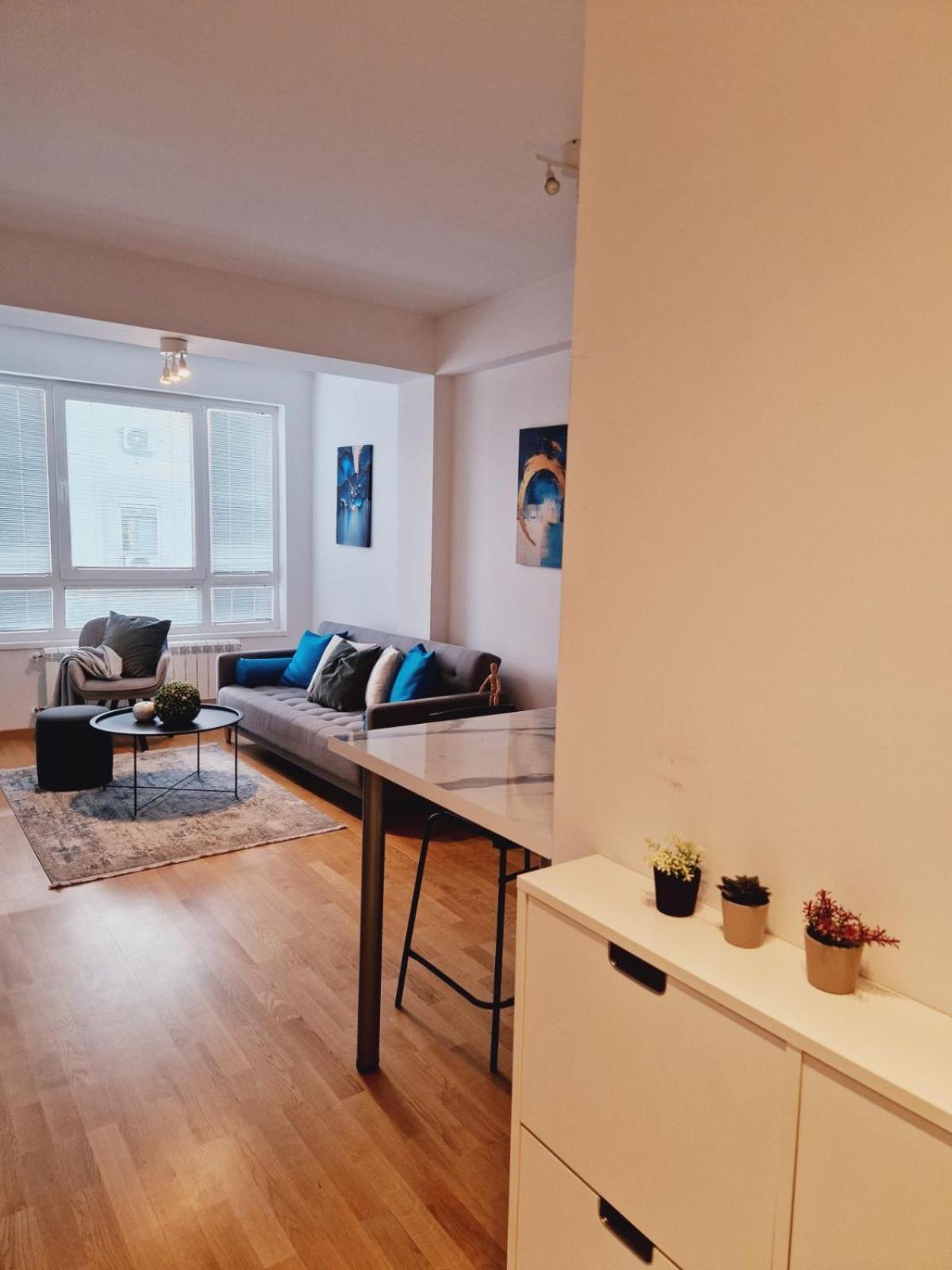 Kamche Lux Apartment Скопие Екстериор снимка