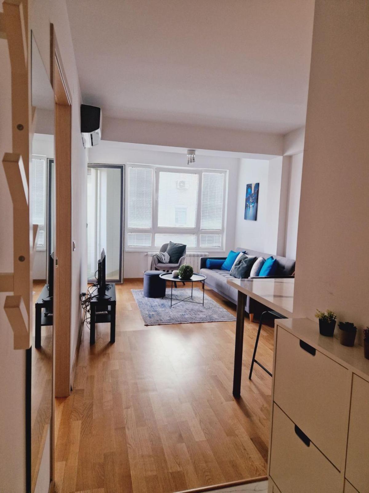 Kamche Lux Apartment Скопие Екстериор снимка