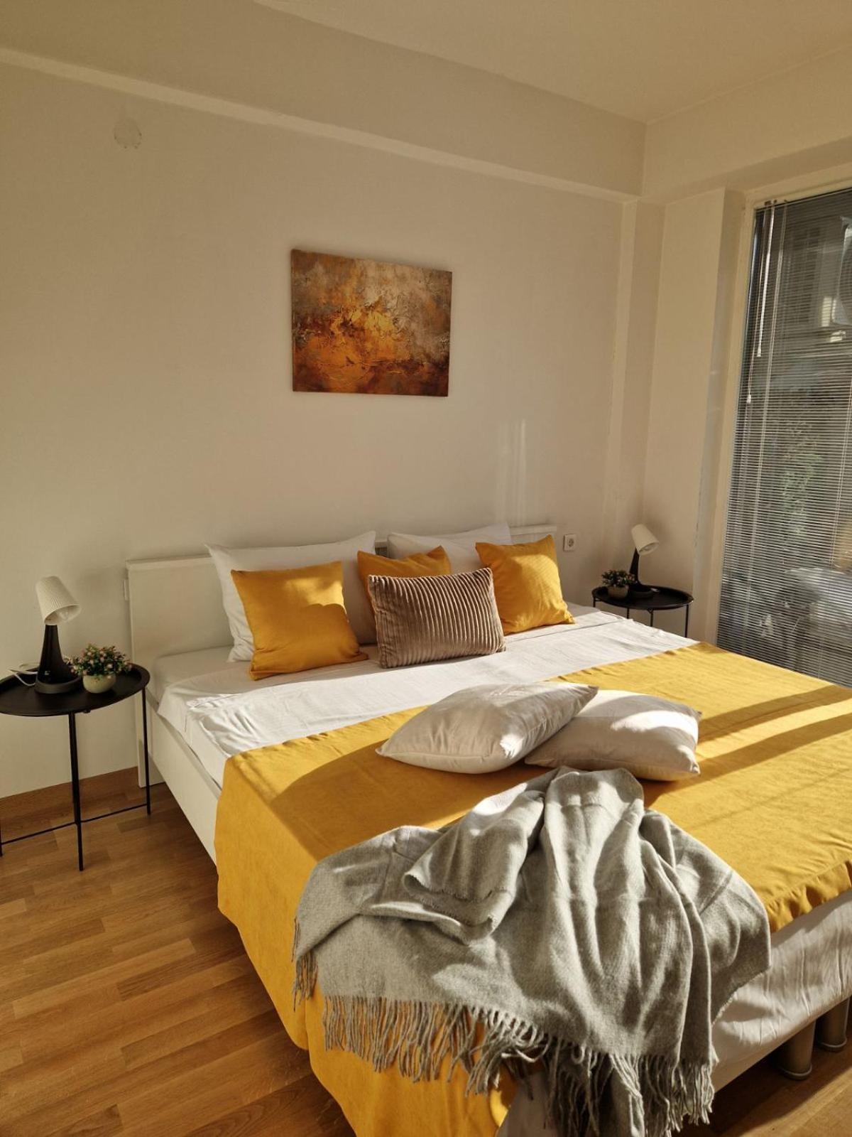 Kamche Lux Apartment Скопие Екстериор снимка
